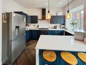 Kitchen- click for photo gallery